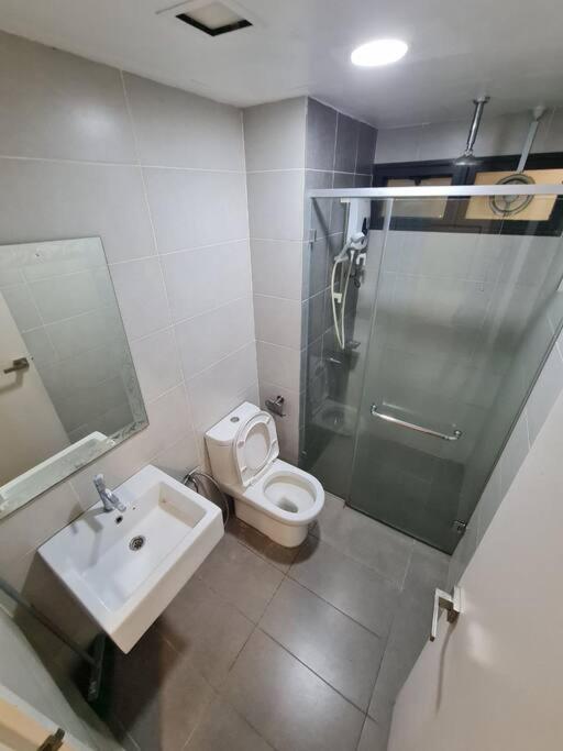 Lovely 3-Bedroom Serviced Apartment @ Cyberjaya Exteriör bild
